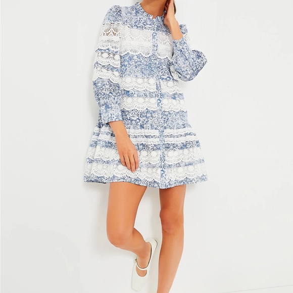 HYACINTH HOUSE

Lace Trim Blue Etched Floral Emmie Mini Dress - Picture 2 of 13